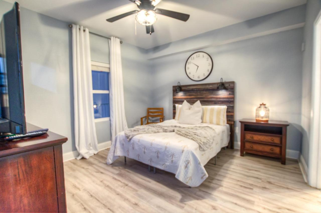 פנמה סיטי ביץ' Brand New! Laketown Wharf 633! Amazing 3 Bd, Great Location, And Awesome Amenities! מראה חיצוני תמונה