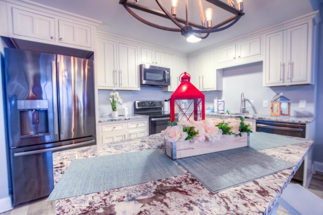 פנמה סיטי ביץ' Brand New! Laketown Wharf 633! Amazing 3 Bd, Great Location, And Awesome Amenities! מראה חיצוני תמונה