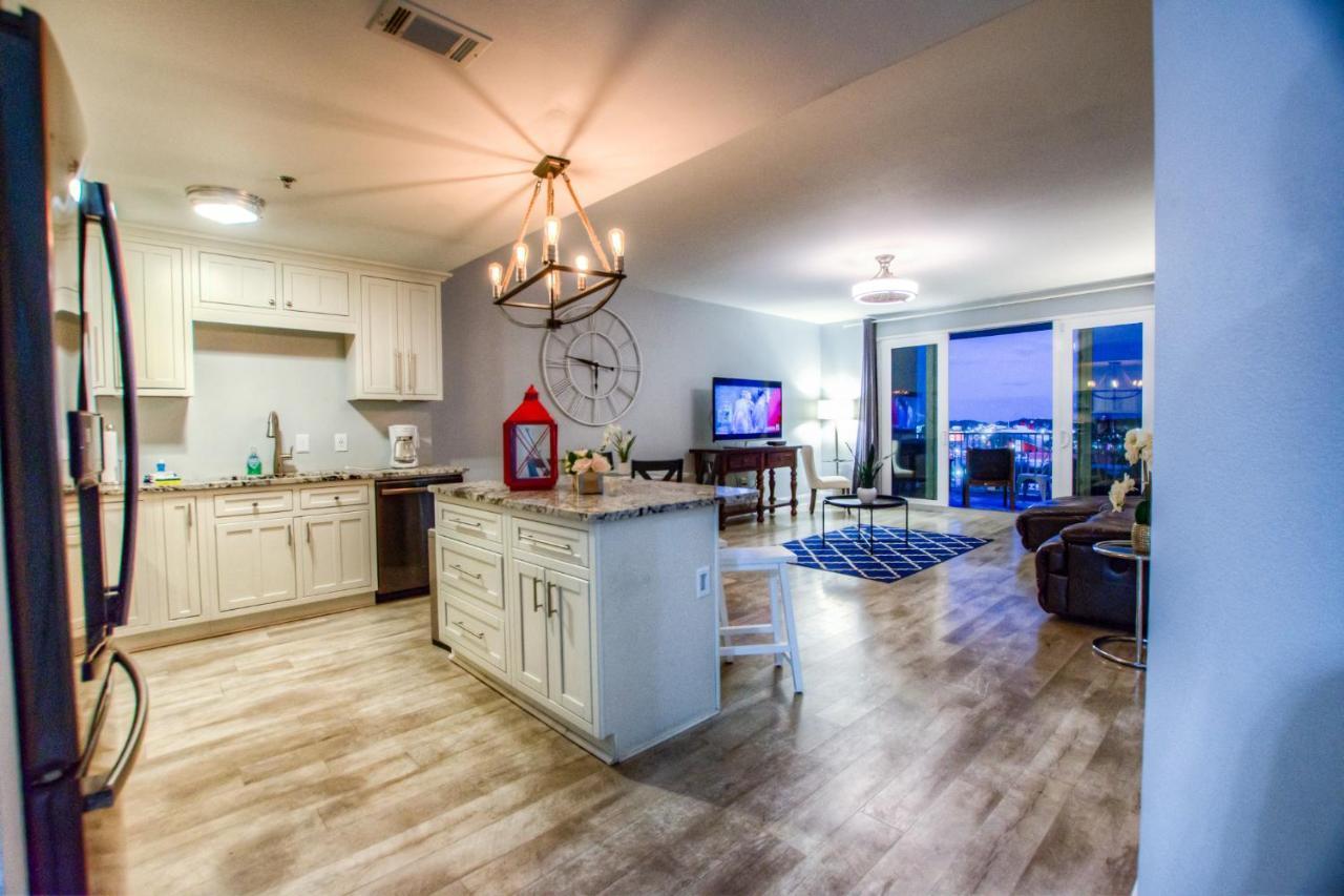 פנמה סיטי ביץ' Brand New! Laketown Wharf 633! Amazing 3 Bd, Great Location, And Awesome Amenities! מראה חיצוני תמונה