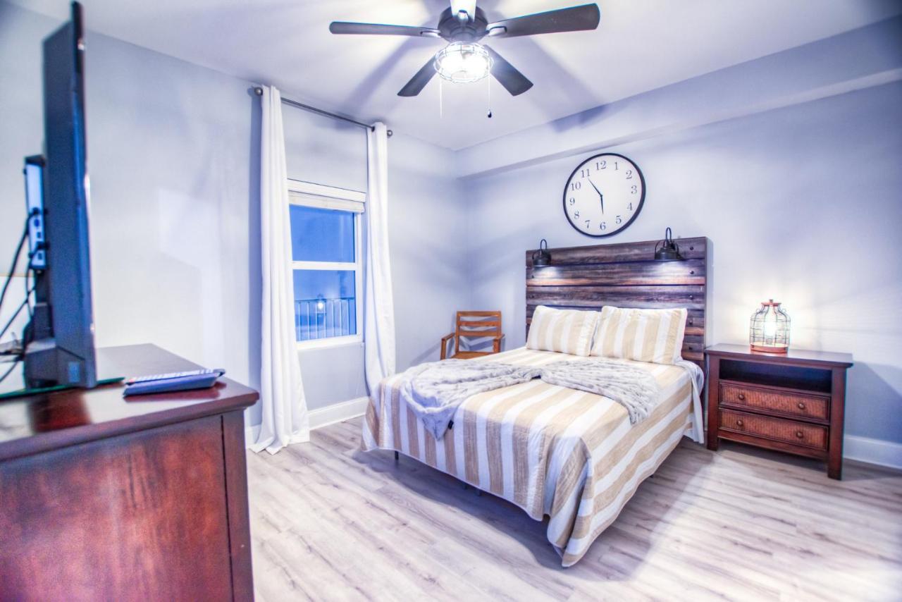 פנמה סיטי ביץ' Brand New! Laketown Wharf 633! Amazing 3 Bd, Great Location, And Awesome Amenities! מראה חיצוני תמונה