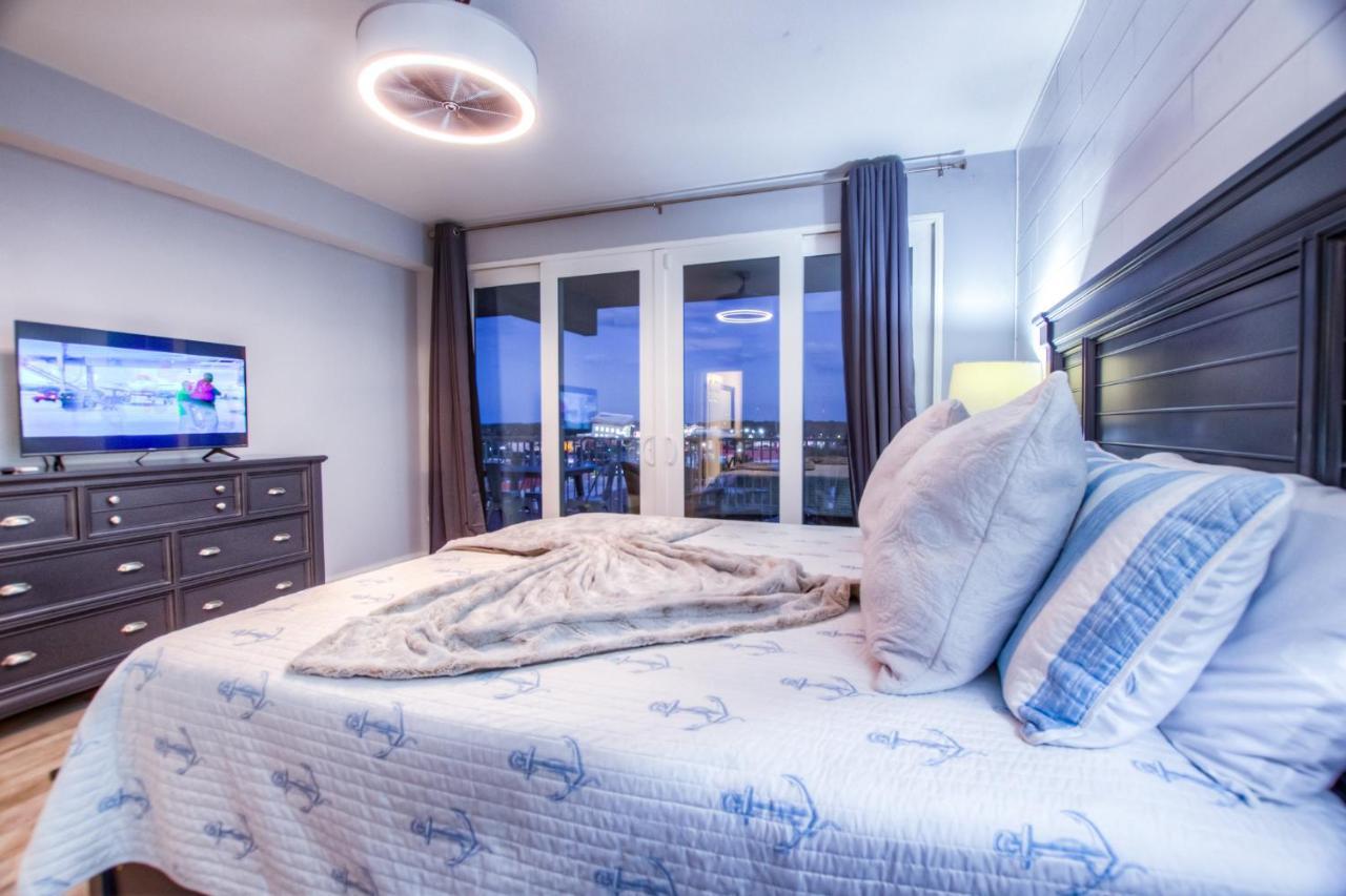פנמה סיטי ביץ' Brand New! Laketown Wharf 633! Amazing 3 Bd, Great Location, And Awesome Amenities! מראה חיצוני תמונה